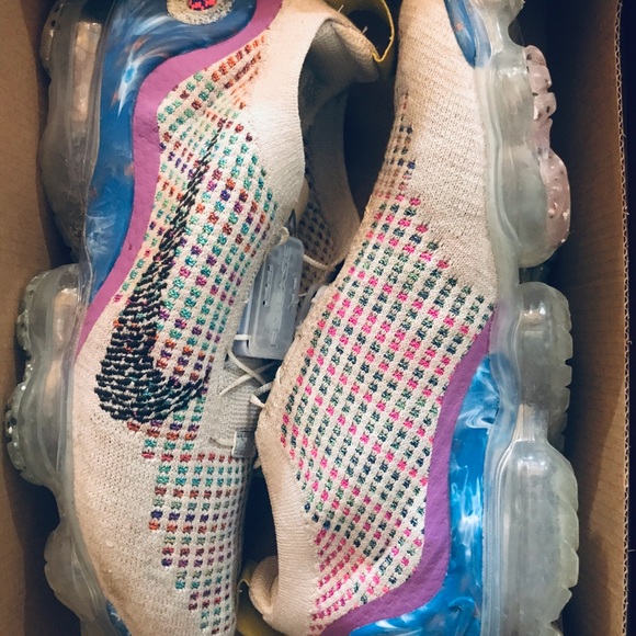COPY - Nike Air Vapor Max shoes size 7 women’s - Picture 6 of 7